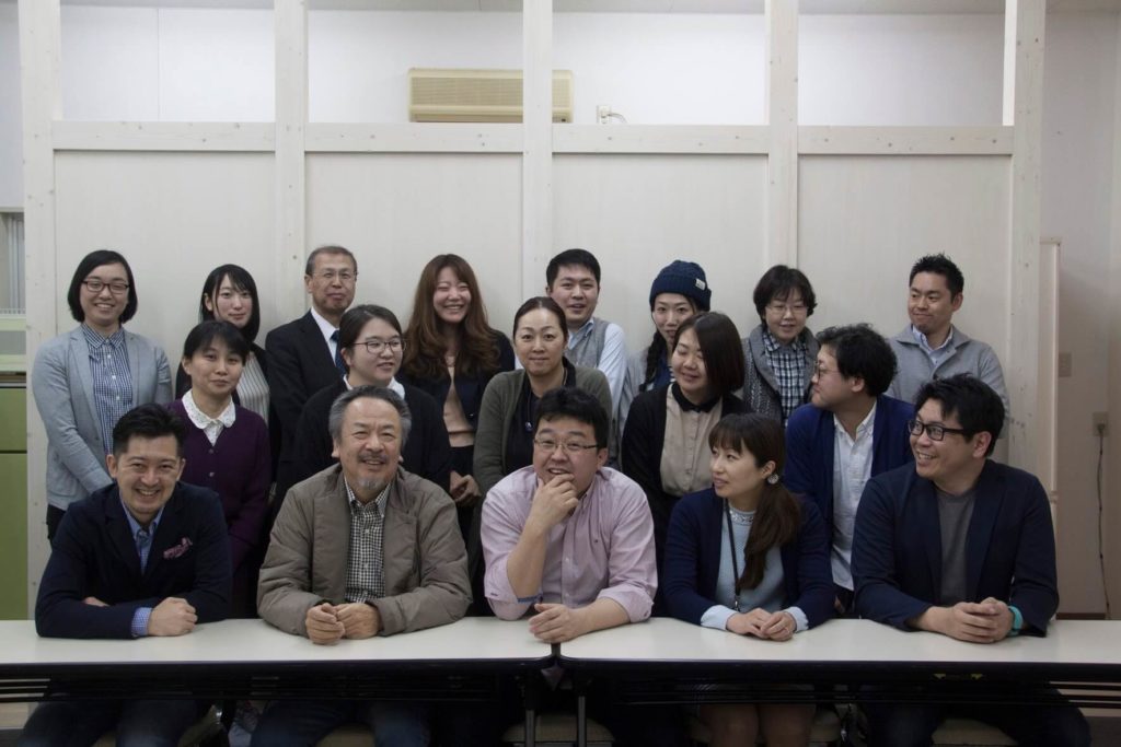 platform_aomori_member